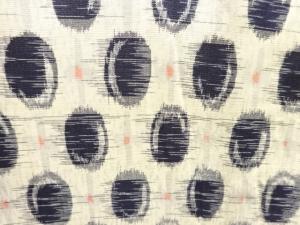 アンティーク　抽象模様織出し銘仙着物